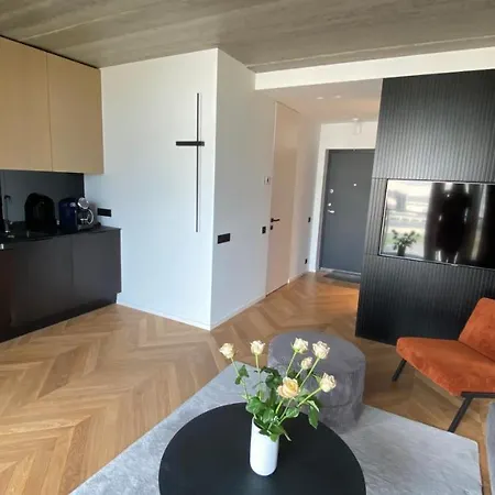 J. Ralio Apartamentai Вильнюс Экстерьер фото